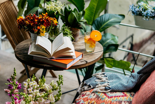 Creating Private Retreats: Using Furniture to Design Intimate Outdoor Reading Nooks